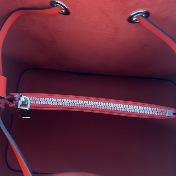 Authentic Louis Vuitton Epi Neo Neo Pink Leather Handbag - Picture 6 of 11